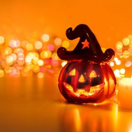 ¿De verdad tienes que mandar ese correo de Halloween?