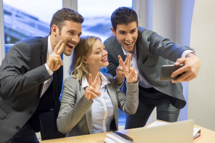 Facebook Entra al Mundo Laboral