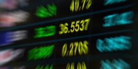 ¡Cuidado! El Dinero Digital Hace que Gastes más