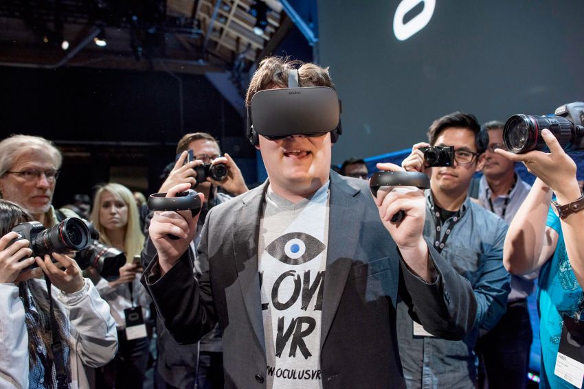 Oculus Con Las Manos En La Masa