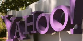 Yahoo! Coquetea Con La NFL